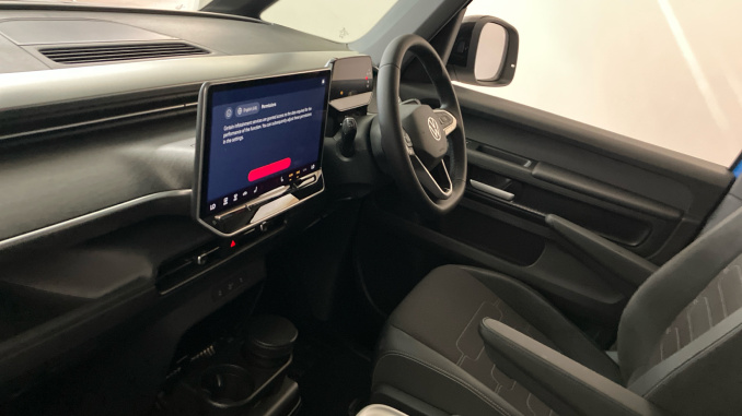 Volkswagen ID. Buzz 210kW Style Pro 79kWh 5dr Auto Electric Estate - Image 2